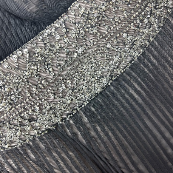 JS Collections cocktail dress - Picture 2 of 5